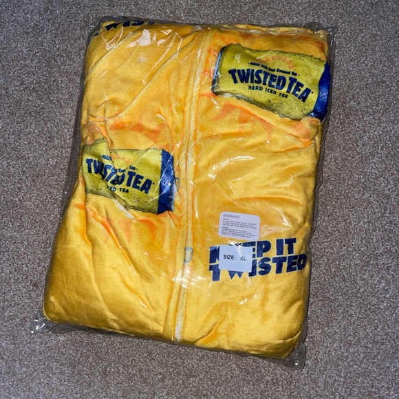 Twisted Tea Fleece Onesie NWT - Picture 3 of 5